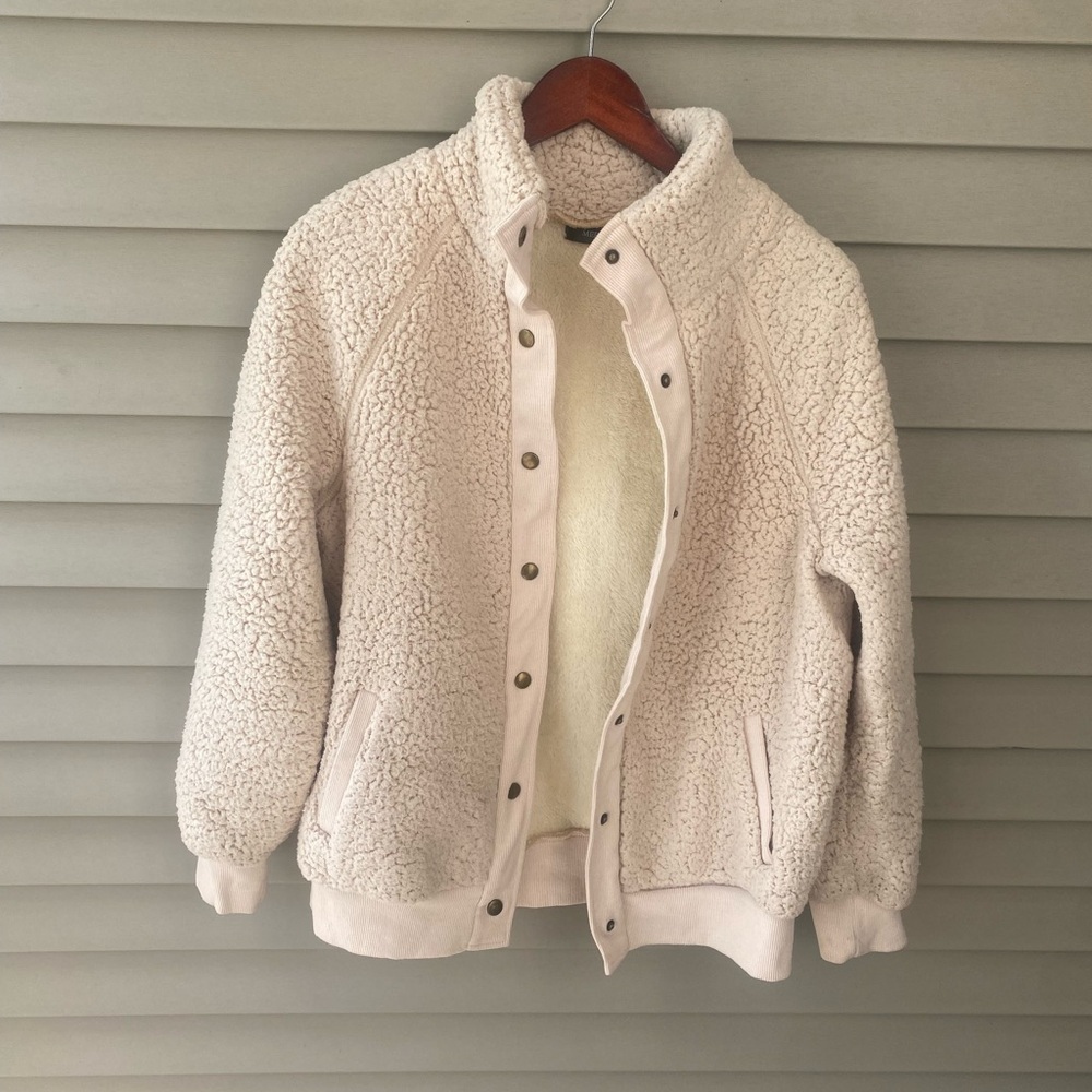 🌈 Cream Teddy Jacket with Ribbed Cuffs and Bomber Style